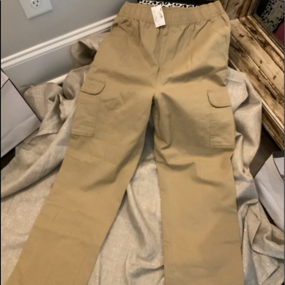 Khaki Cargo pants 100% Cotton